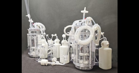 extensive assembly
